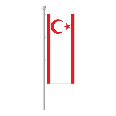 Nordzypern Hissfahne im Hochformat