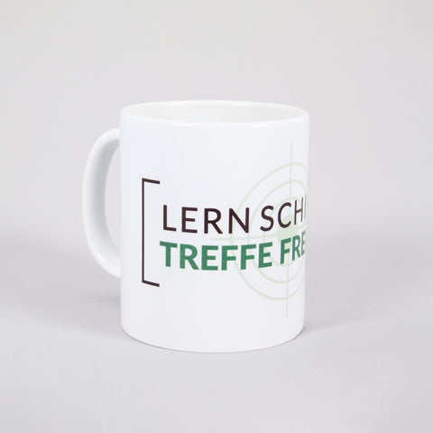 Tasse Carina "Lern schießen treffe Freunde"