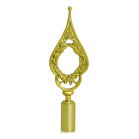 Fahnenspitze mit Kranz