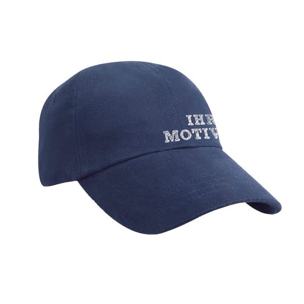 dunkelblaues Cap mit schnittiger Form