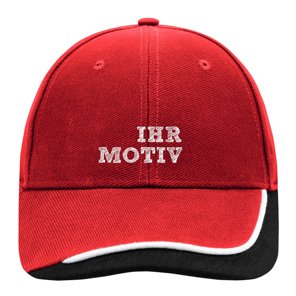 Farbverspieltes Caps mit Bestickung Ihres Wunschmotives auf der Stirnseite
