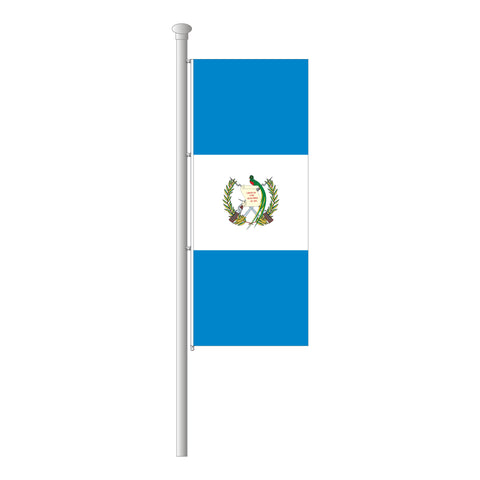 Guatemala mit Wappen Hissfahne im Hochformat