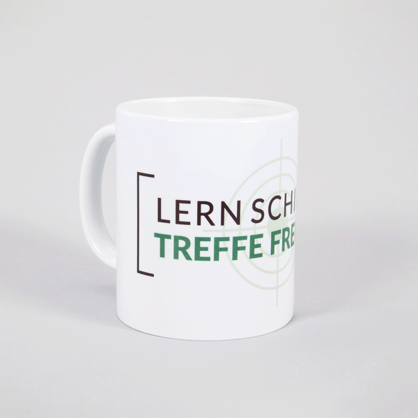 Tasse Carina "Lern schießen treffe Freunde"